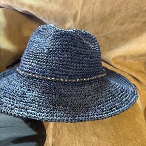 Navy blue fedora Straw Hat with Beaded trim wallaroo excellent condition